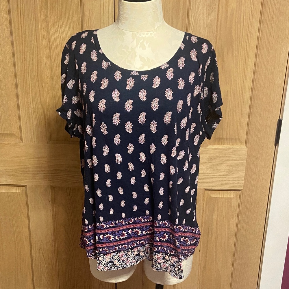 Lucky Brand Navy and Pink Patterned Short Sleeve Tee